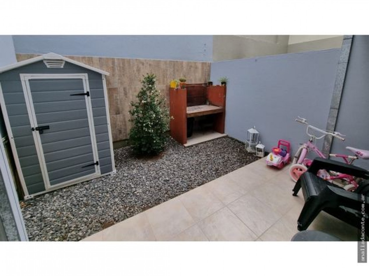 Hermoso duplex 3 amb. Cochera y patio San Jose detalles de categoria