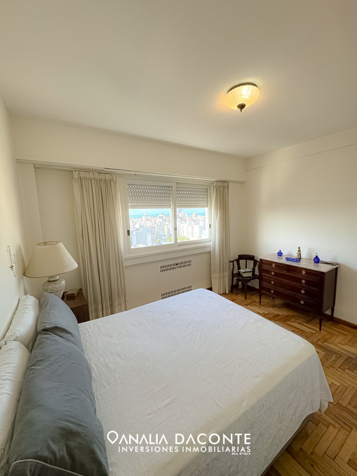 Gran departamento 3 amb y dep con cochera en Centro