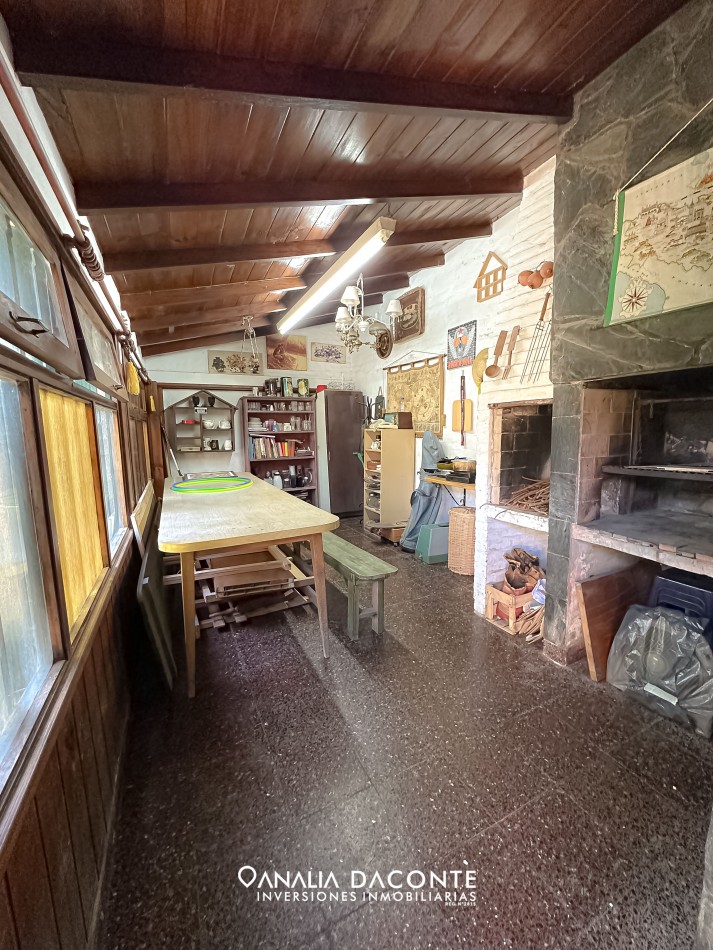 Chalet 3 amb con parque y departamento en San Jeronimo