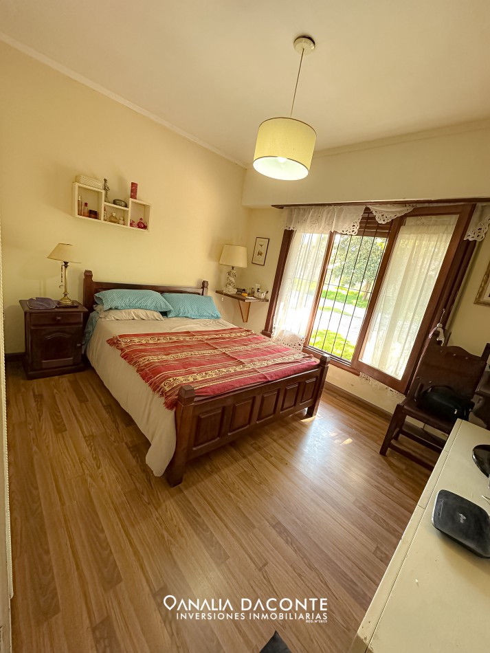 Chalet 3 amb con parque y departamento en San Jeronimo