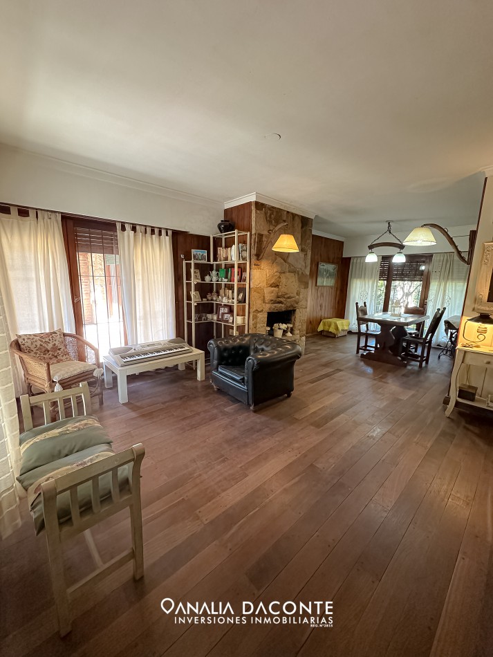 Chalet 3 amb con parque y departamento en San Jeronimo