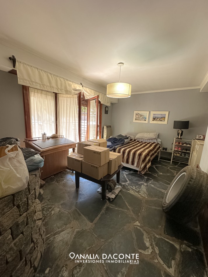 Chalet 3 amb con parque y departamento en San Jeronimo