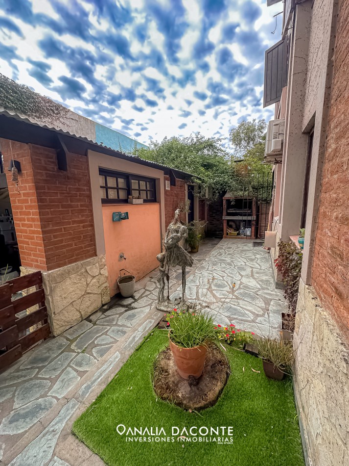 Chalet 4 amb en San Jeronimo con parque y piscina