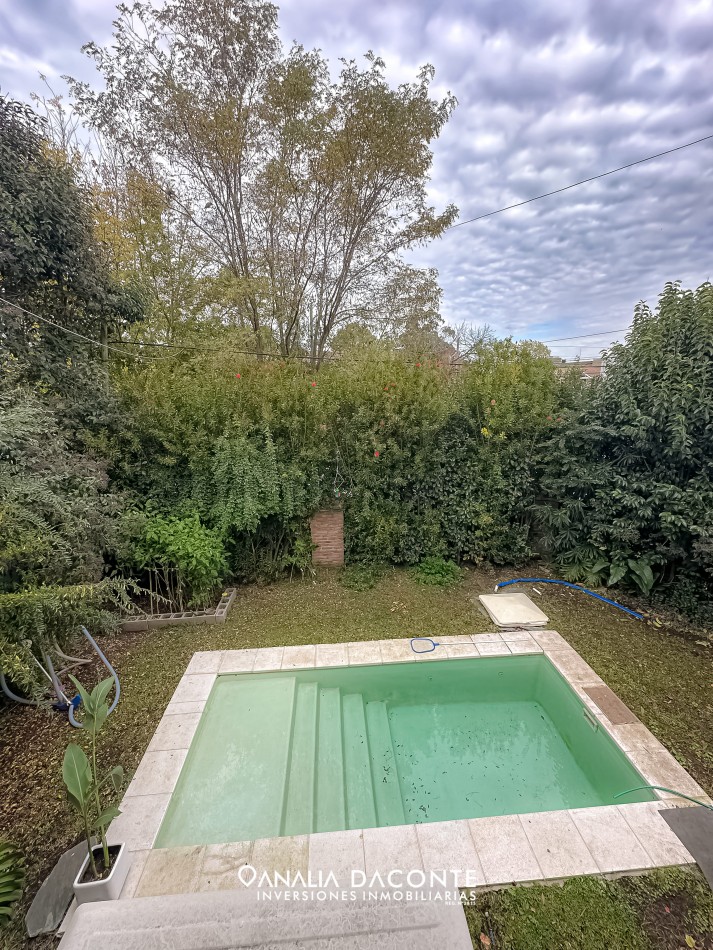 Chalet 4 amb en San Jeronimo con parque y piscina