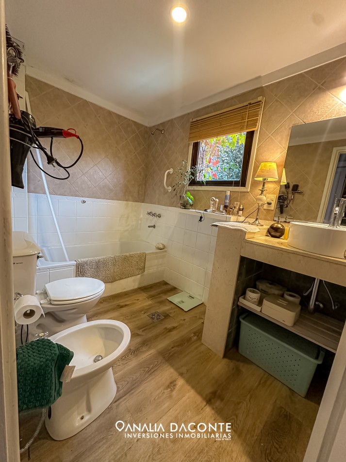 Chalet 4 amb en San Jeronimo con parque y piscina