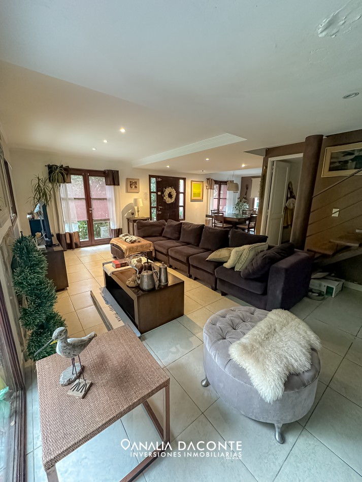 Chalet 4 amb en San Jeronimo con parque y piscina