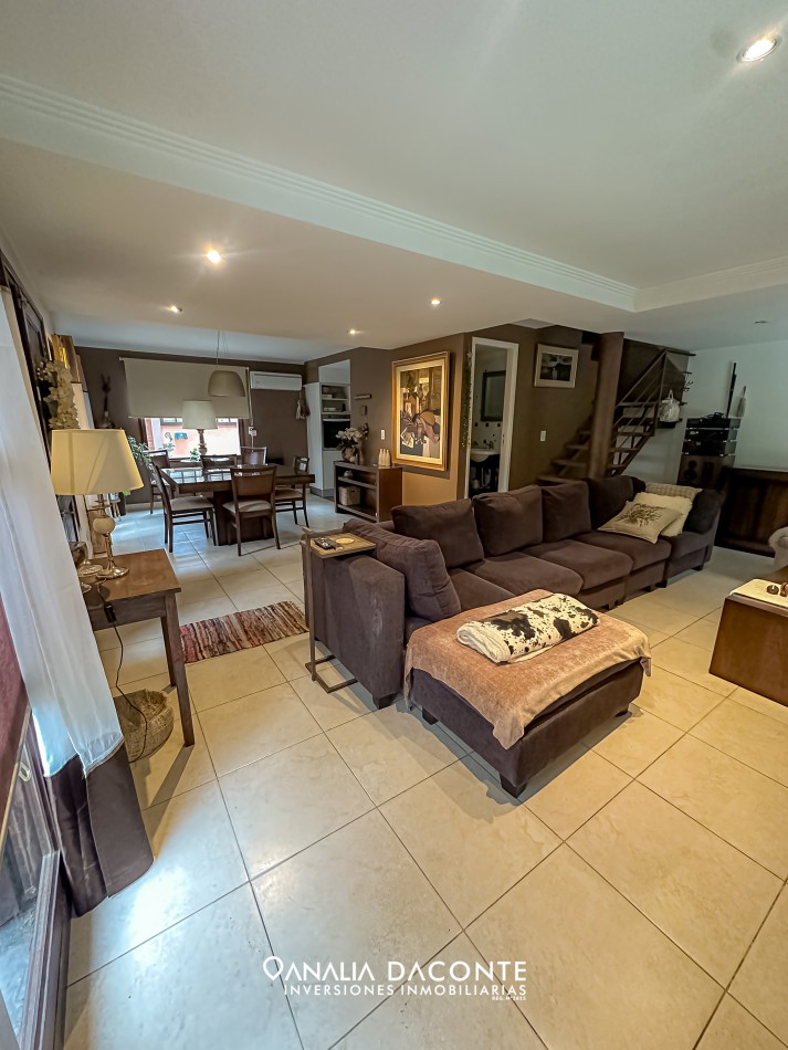 Chalet 4 amb en San Jeronimo con parque y piscina