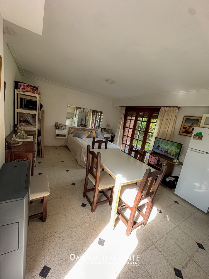 Chalet dividido en 3 unidades con parque en Los Pinares