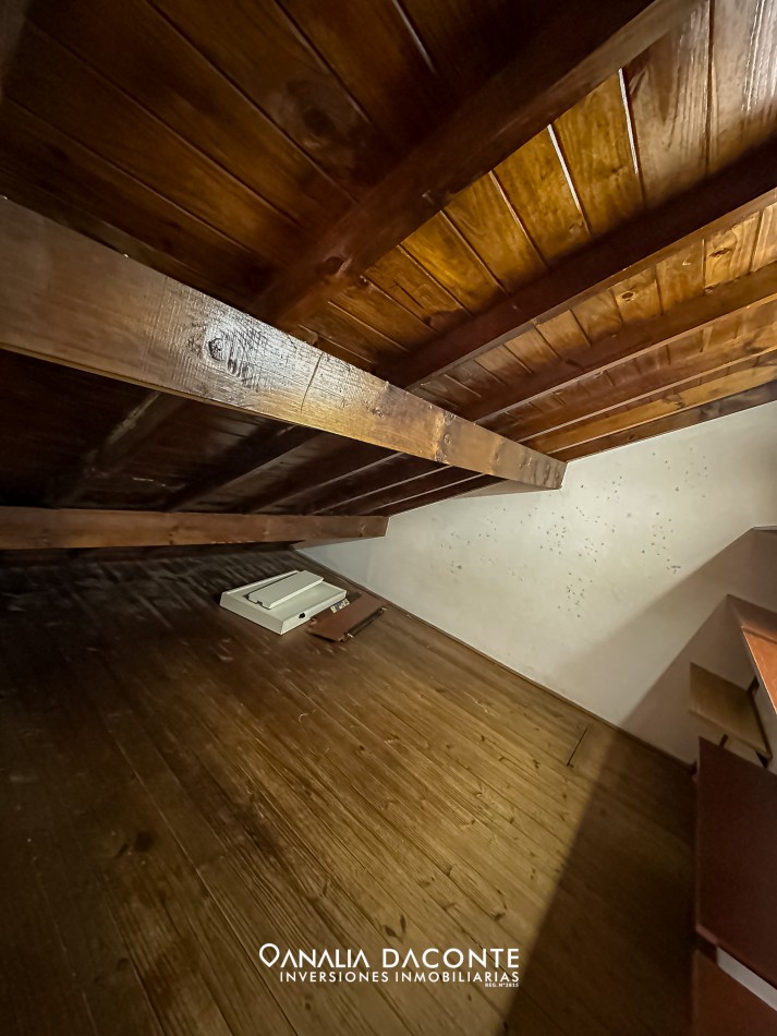 Chalet dividido en 3 unidades con parque en Los Pinares