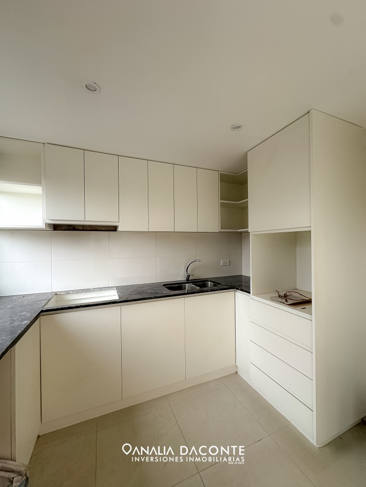 Duplex 3 amb con jardin moderno Villa Primera