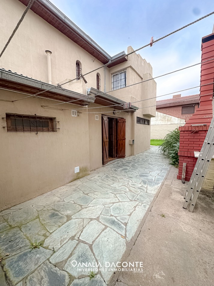Gran chalet en esquina 4 amb en San Jeronimo