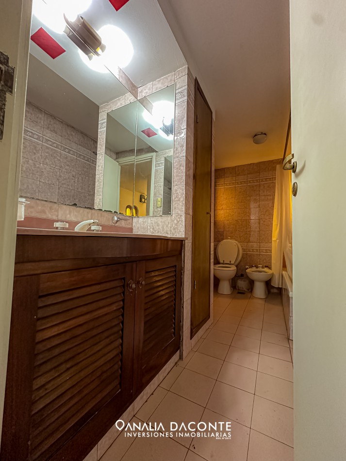 Gran chalet en esquina 4 amb en San Jeronimo
