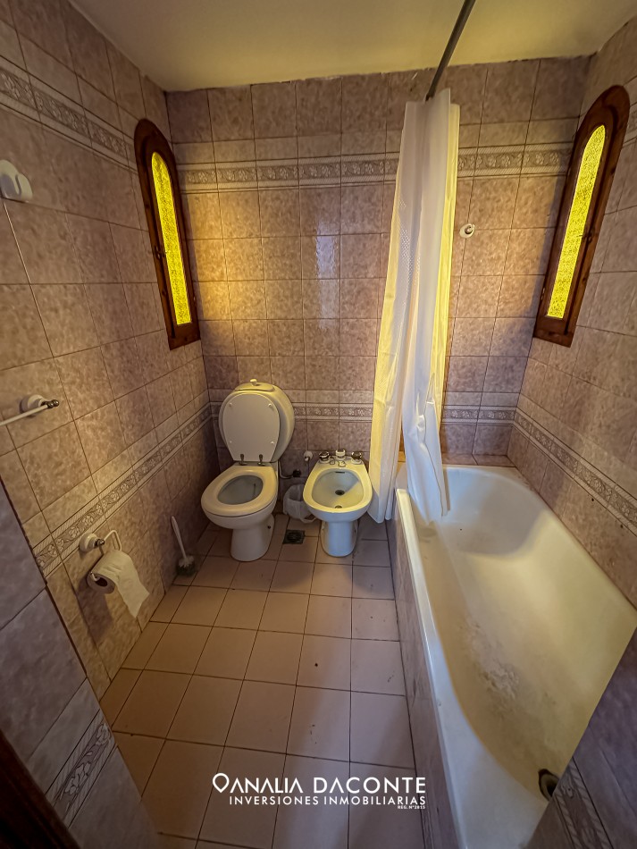 Gran chalet en esquina 4 amb en San Jeronimo