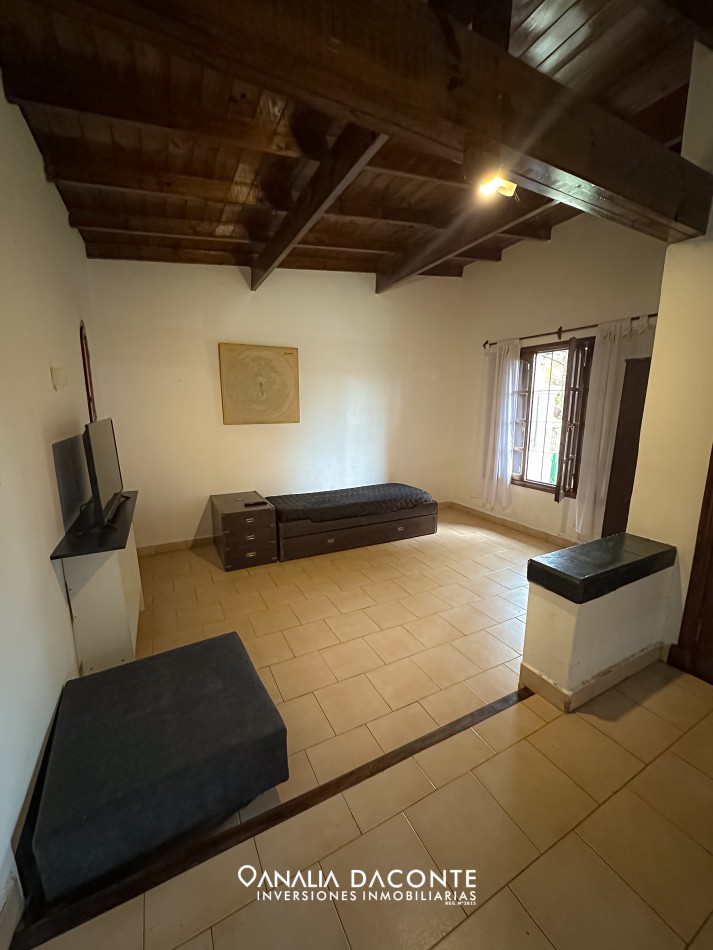 Gran chalet en esquina 4 amb en San Jeronimo