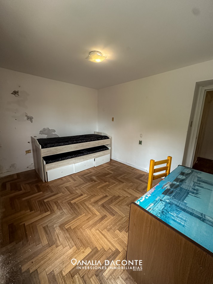 Gran chalet en esquina 4 amb en San Jeronimo