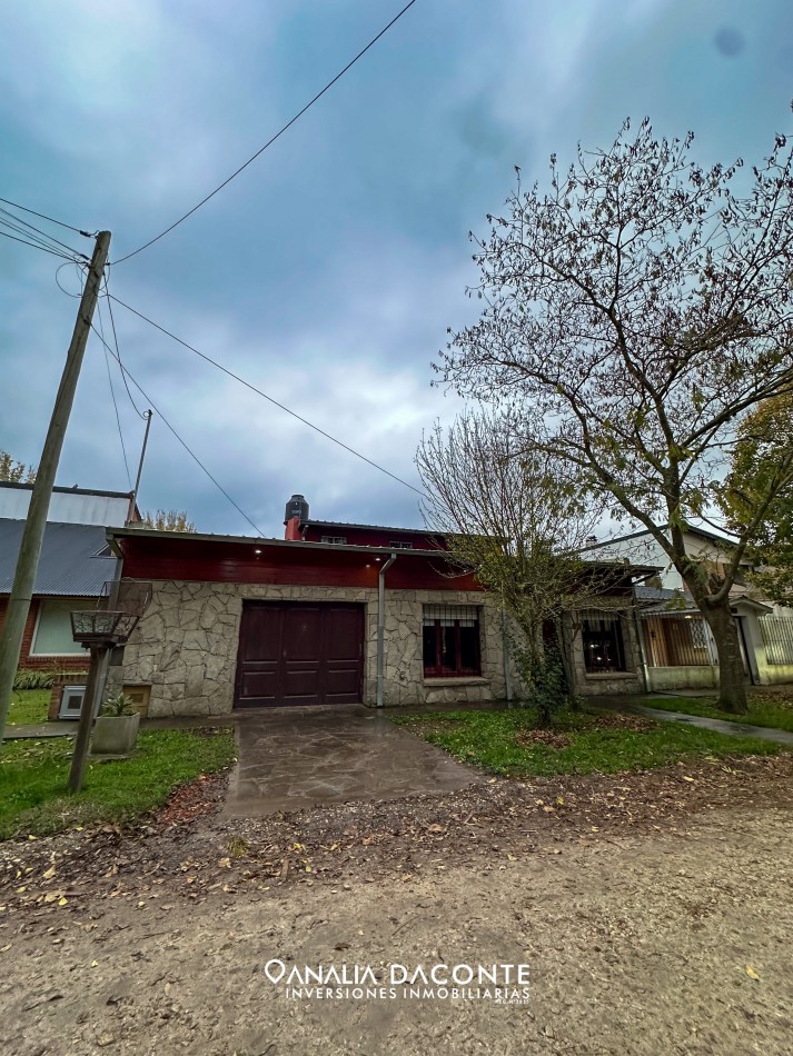 Chalet 4 amb con garage y quincho en La Florida