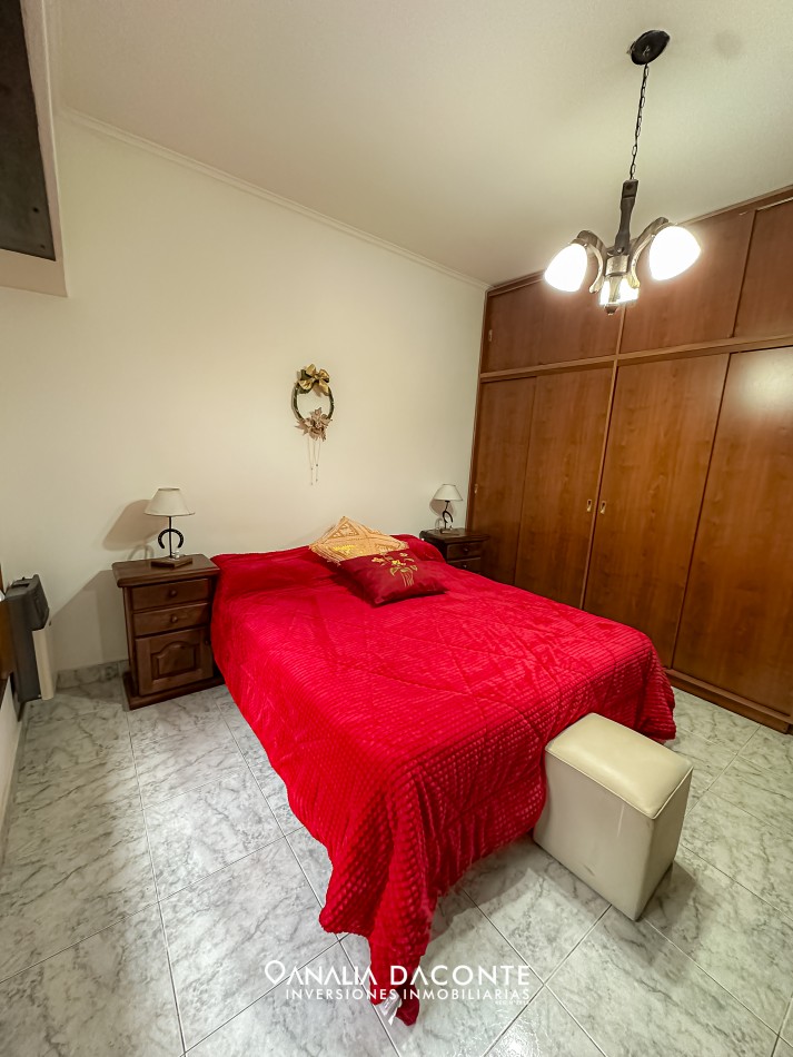Chalet 4 amb con garage y quincho en La Florida