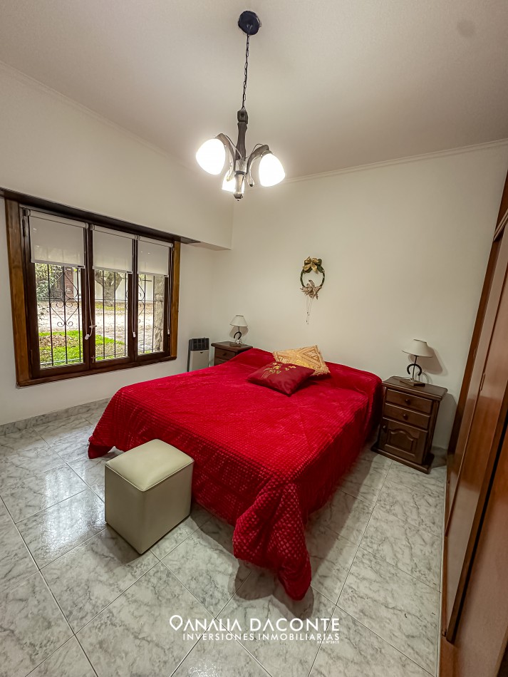 Chalet 4 amb con garage y quincho en La Florida