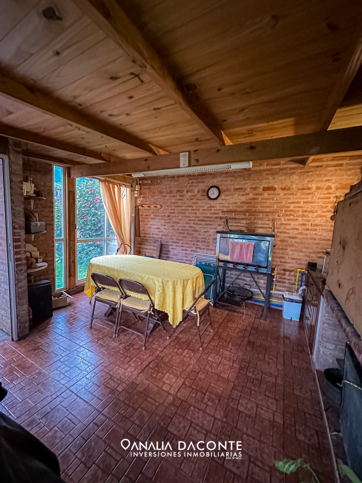 Chalet 4 amb con garage y quincho en La Florida