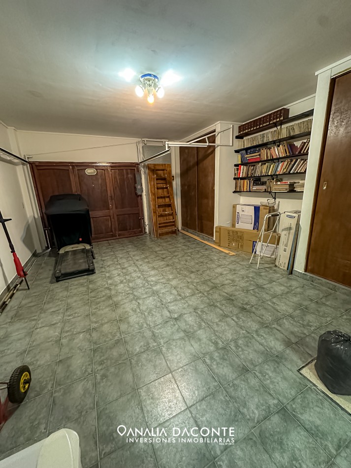 Chalet 4 amb con garage y quincho en La Florida