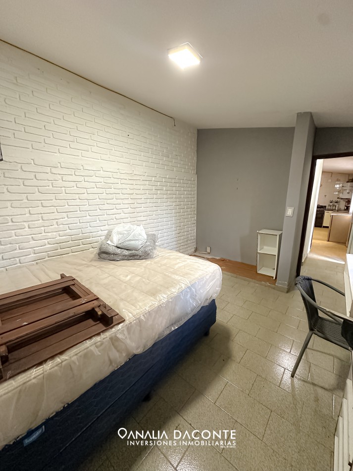 Chalet reciclado 3 amb con gran parque y quincho en San Jeronimo