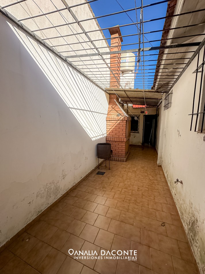 Chalet 3 amb con jardin y garage en Parque Luro