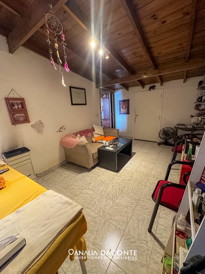 Chalet 3 amb con jardin y garage en Parque Luro