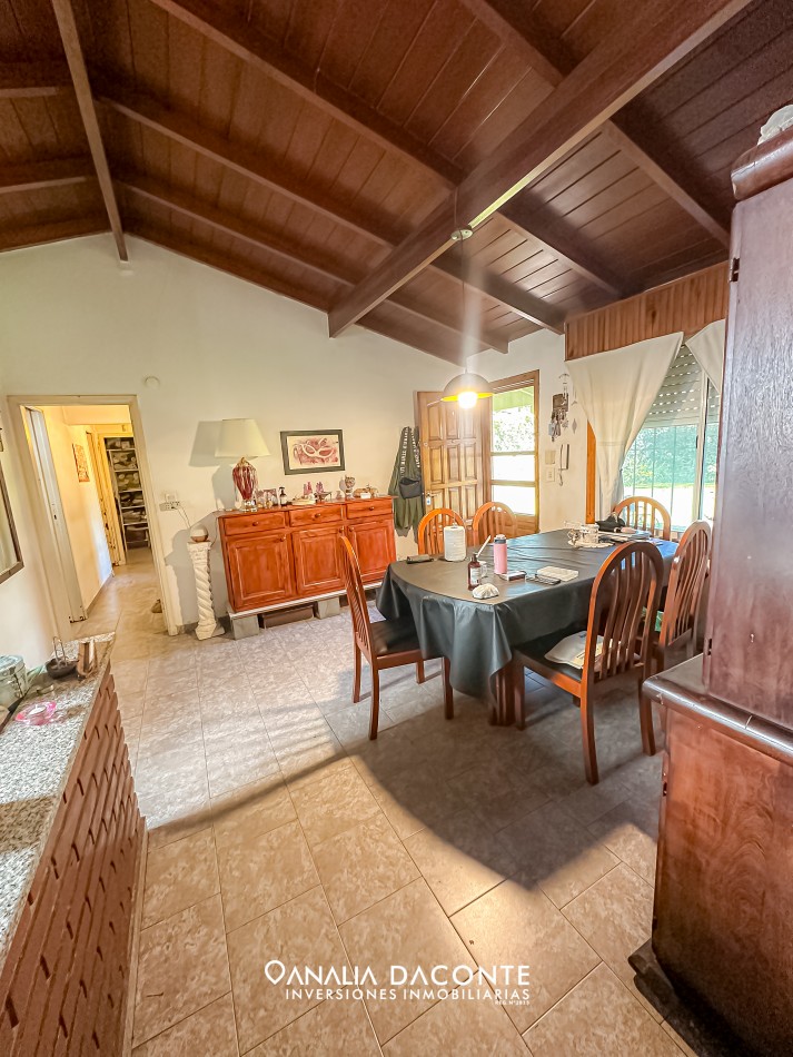 Chalet 3 amb con jardin y garage en Parque Luro
