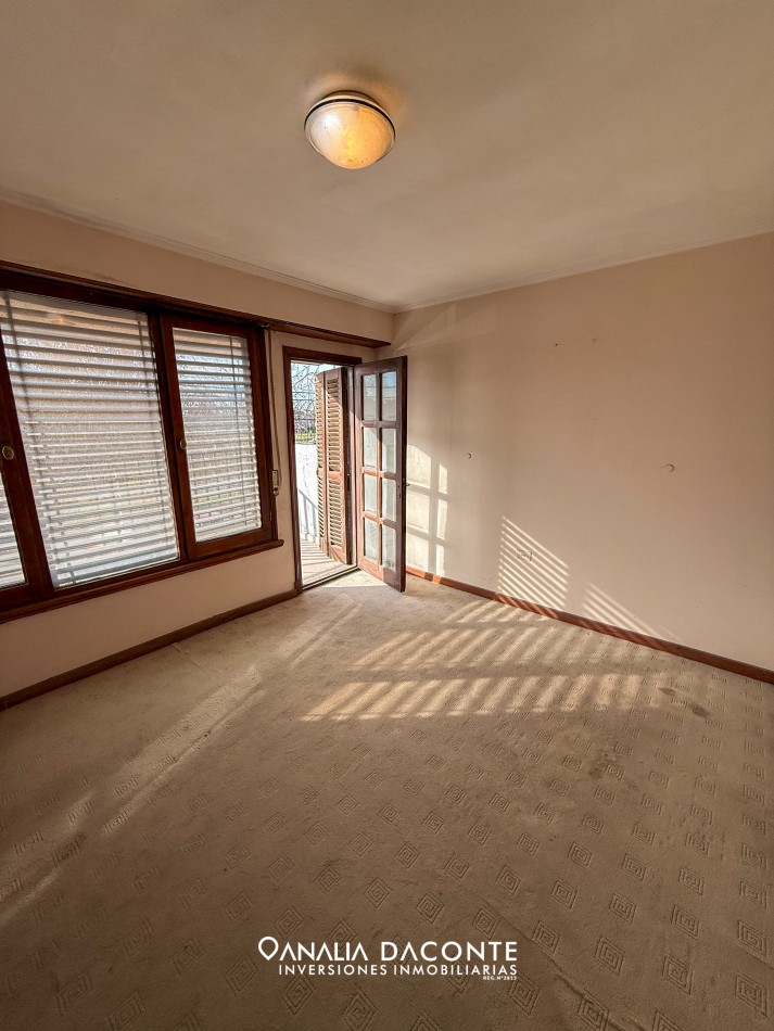 Depto 3 amb con balcon y patio Lopez de Gomara