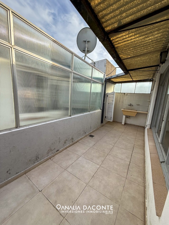 Depto 3 amb con balcon y patio Lopez de Gomara