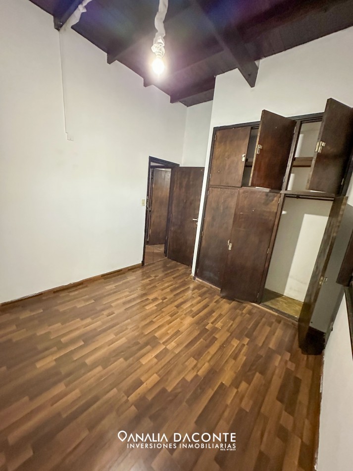 Gran chalet en esquina 4 amb con parque y quincho en Constitucion