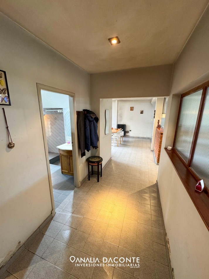 CHALET 5 AMBIENTES EN DOS PLANTAS DORREGO 2900