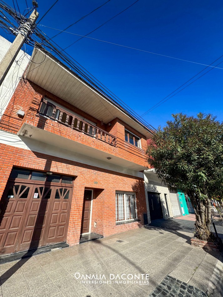 CHALET 5 AMBIENTES EN DOS PLANTAS DORREGO 2900