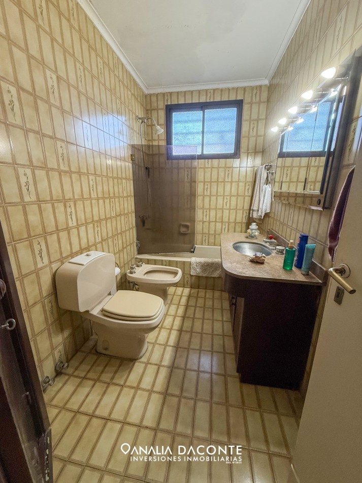 Gran chalet 8 amb en block en Constitucion