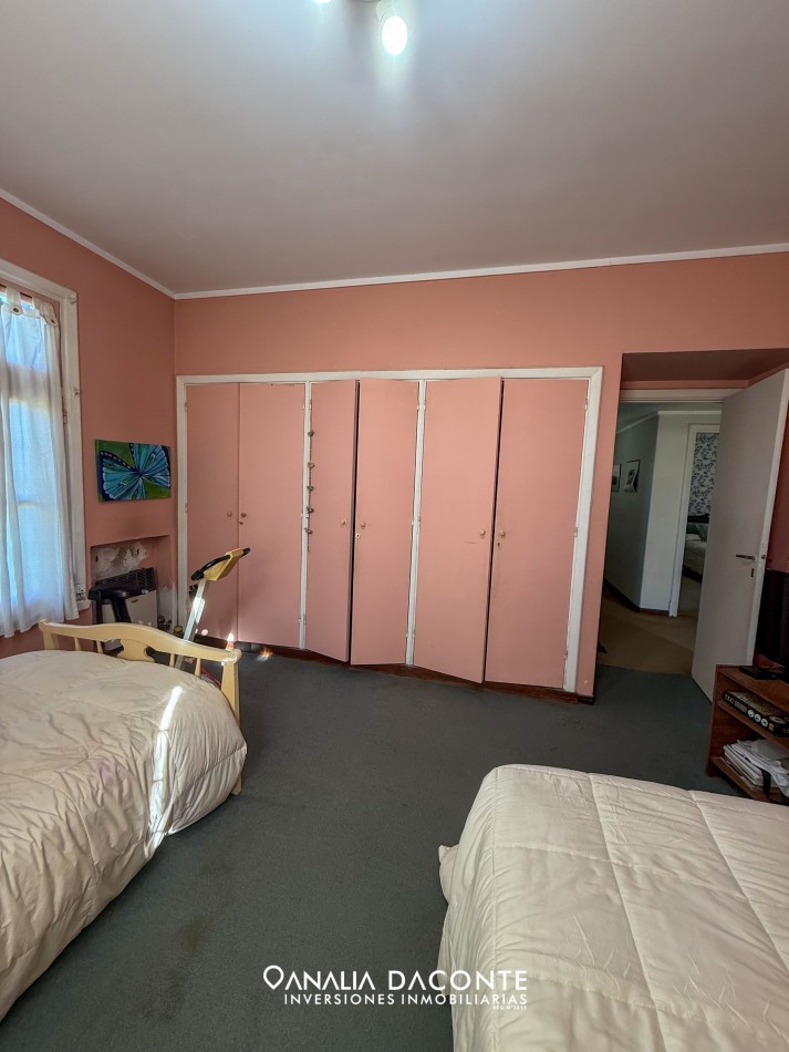 Gran chalet 8 amb en block en Constitucion