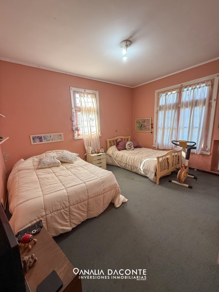 Gran chalet 8 amb en block en Constitucion