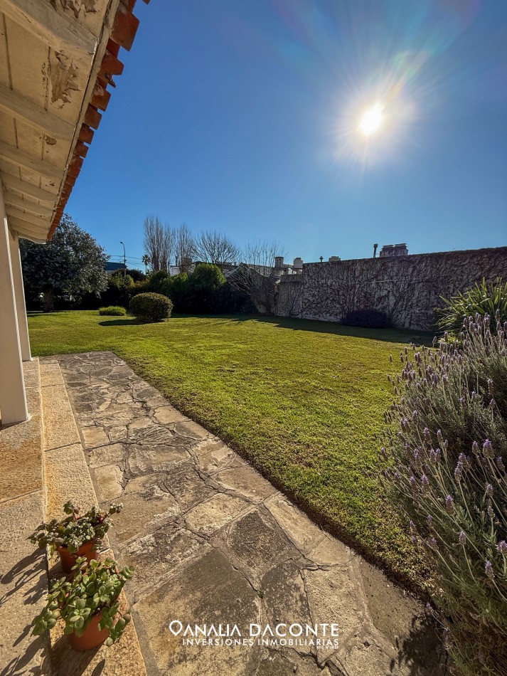 Gran chalet 8 amb en block en Constitucion