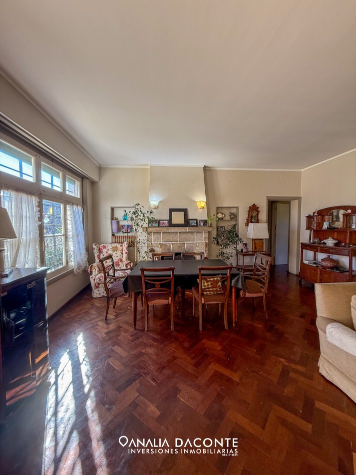 Gran chalet 8 amb en block en Constitucion
