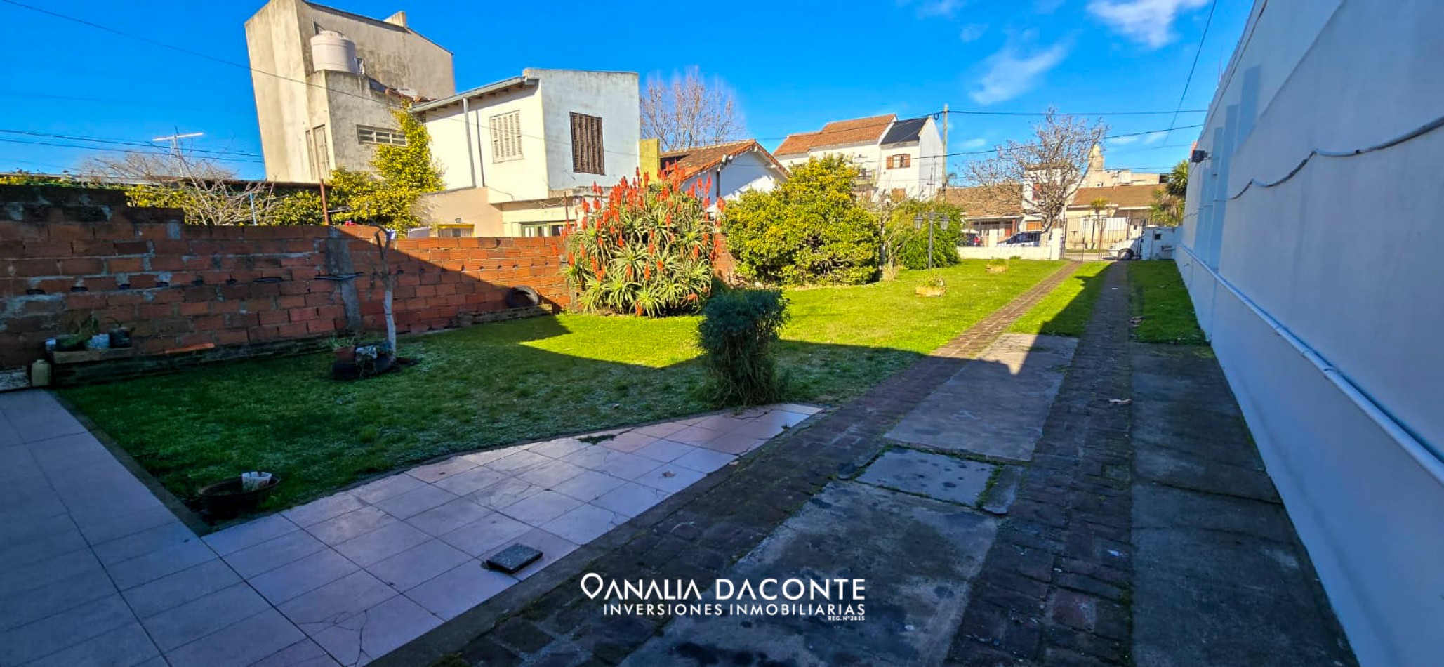 Chalet 3 amb con garage y parque en Villa Primera