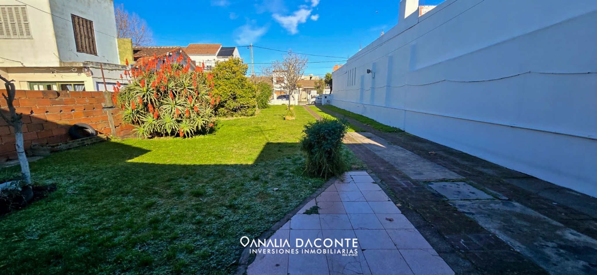 Chalet 3 amb con garage y parque en Villa Primera