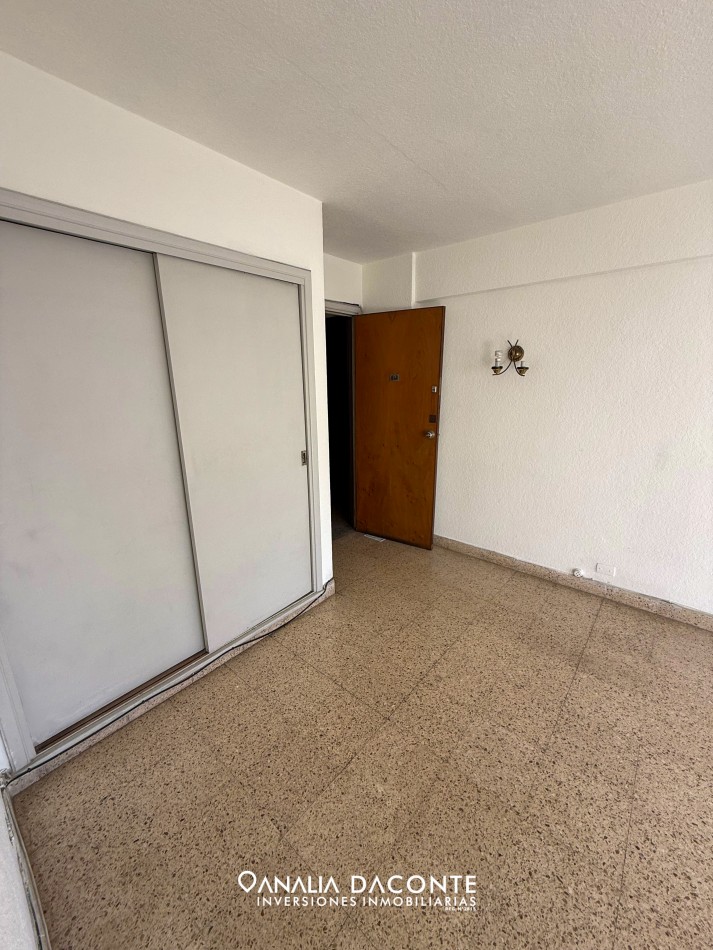Depto monoambiente con vista al mar en zona Centro