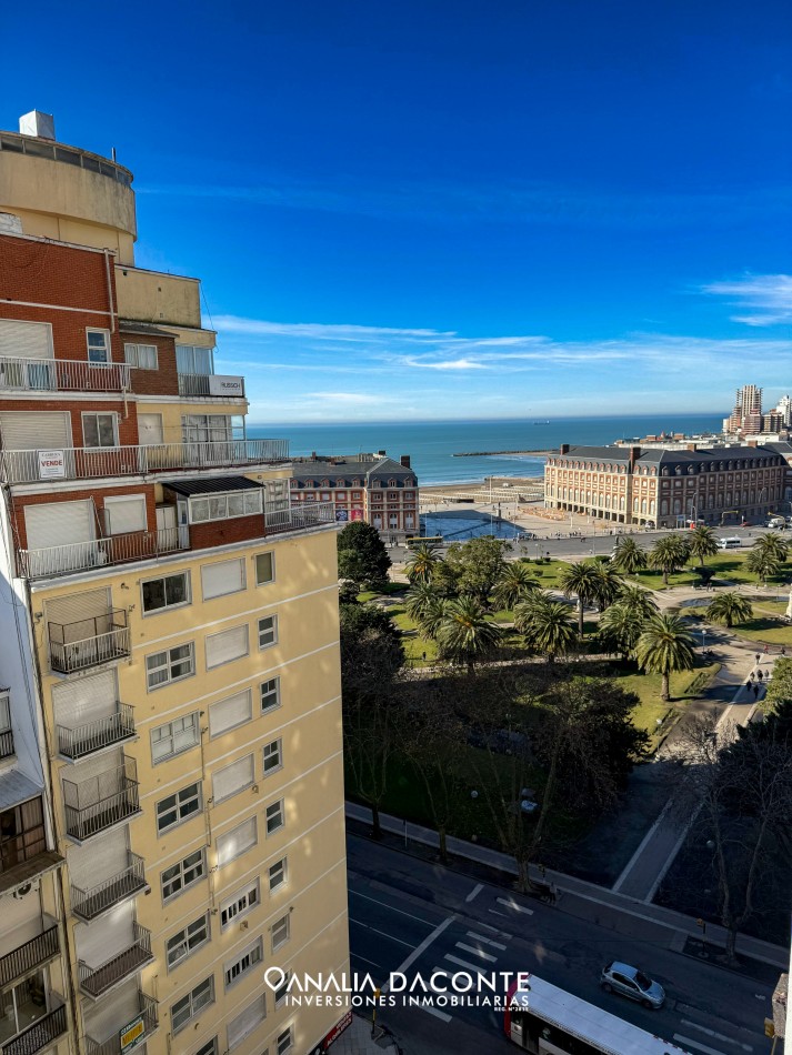 Depto monoambiente con vista al mar en zona Centro