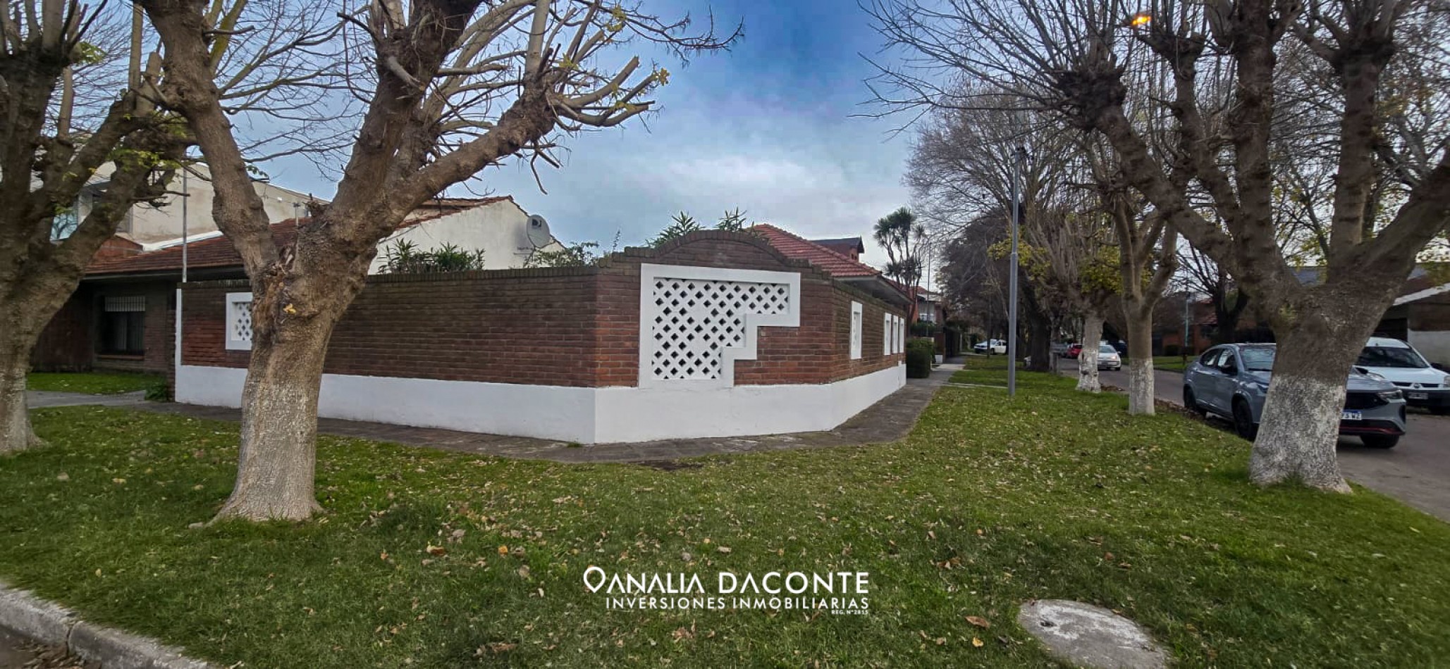Chalet 3 amb con jardin y garage en Parque Luro