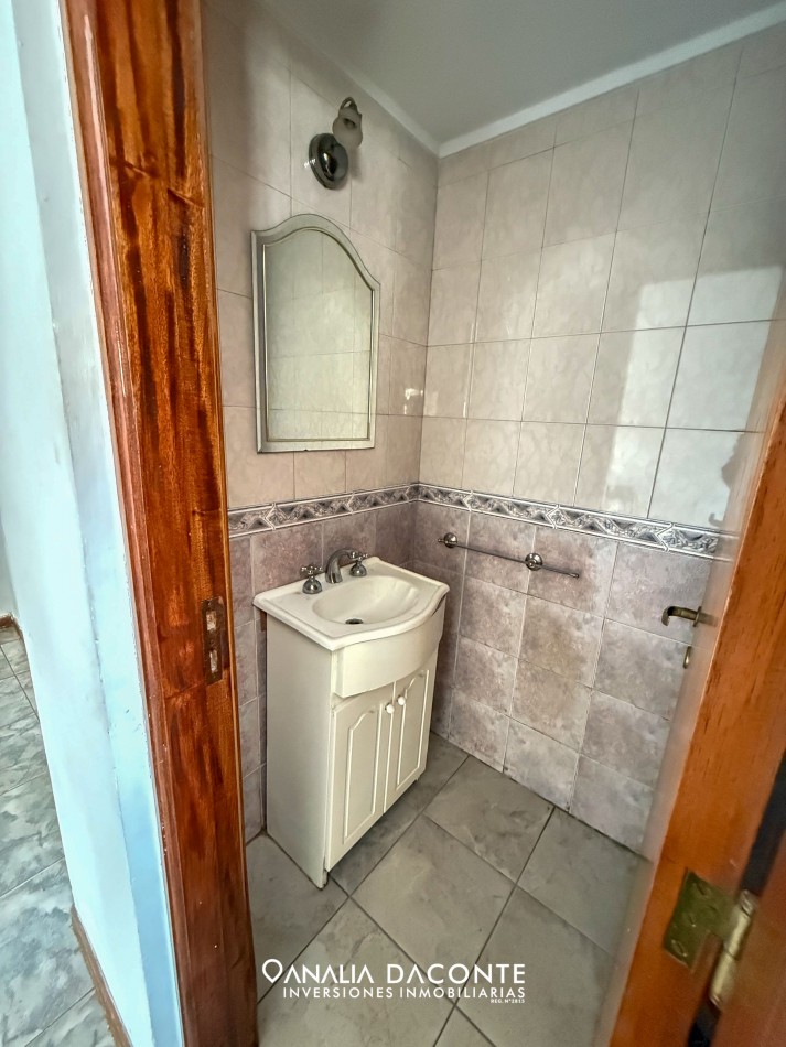 Duplex 4 amb con garage y jardin en Los Pinares