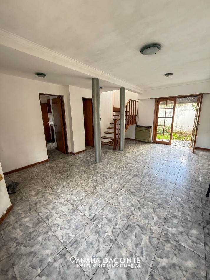 Duplex 4 amb con garage y jardin en Los Pinares