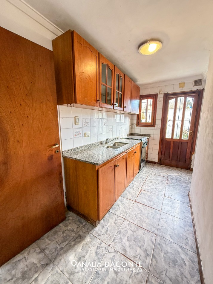 Duplex 4 amb con garage y jardin en Los Pinares