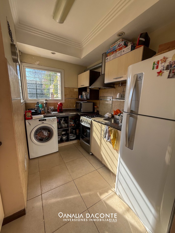 Duplex 4 amb con jardin en Parque Luro