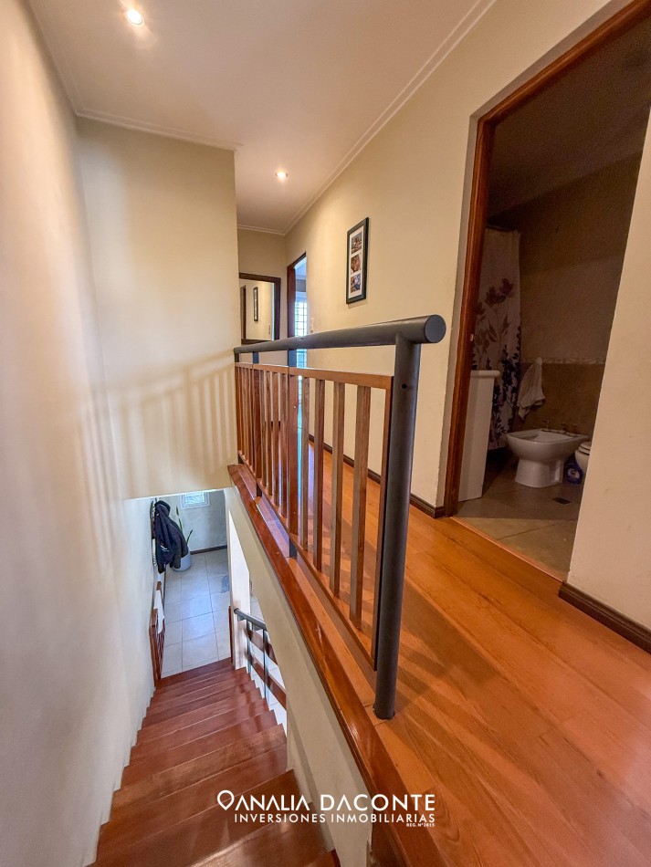 Duplex 4 amb con jardin en Parque Luro