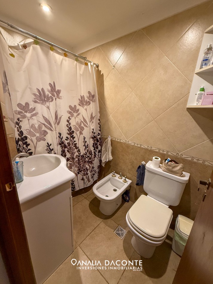 Duplex 4 amb con jardin en Parque Luro