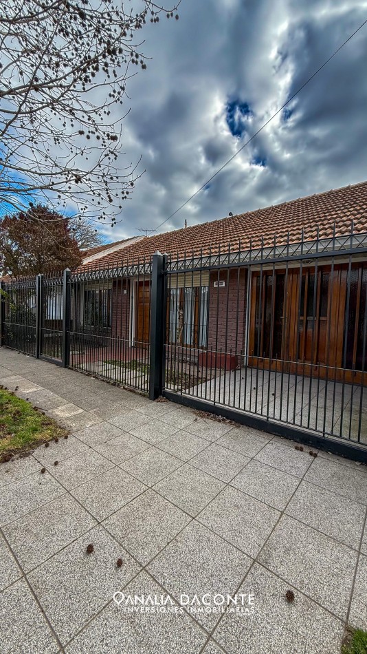 Chalet 3 amb con garage en Parque Luro